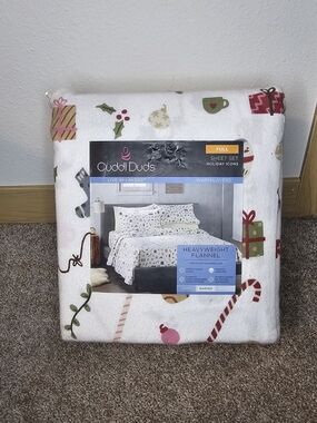 Cuddl Duds Holiday Icons Heavyweight Flannel Sheet Set - White